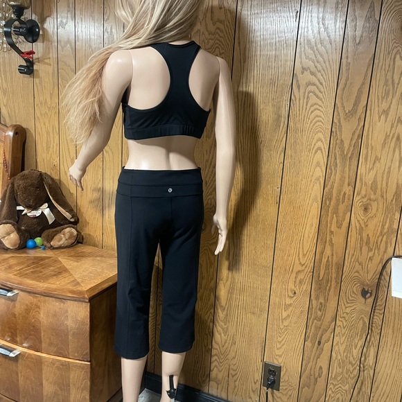 Lululemon" Groove Crop black - Picture 12 of 14